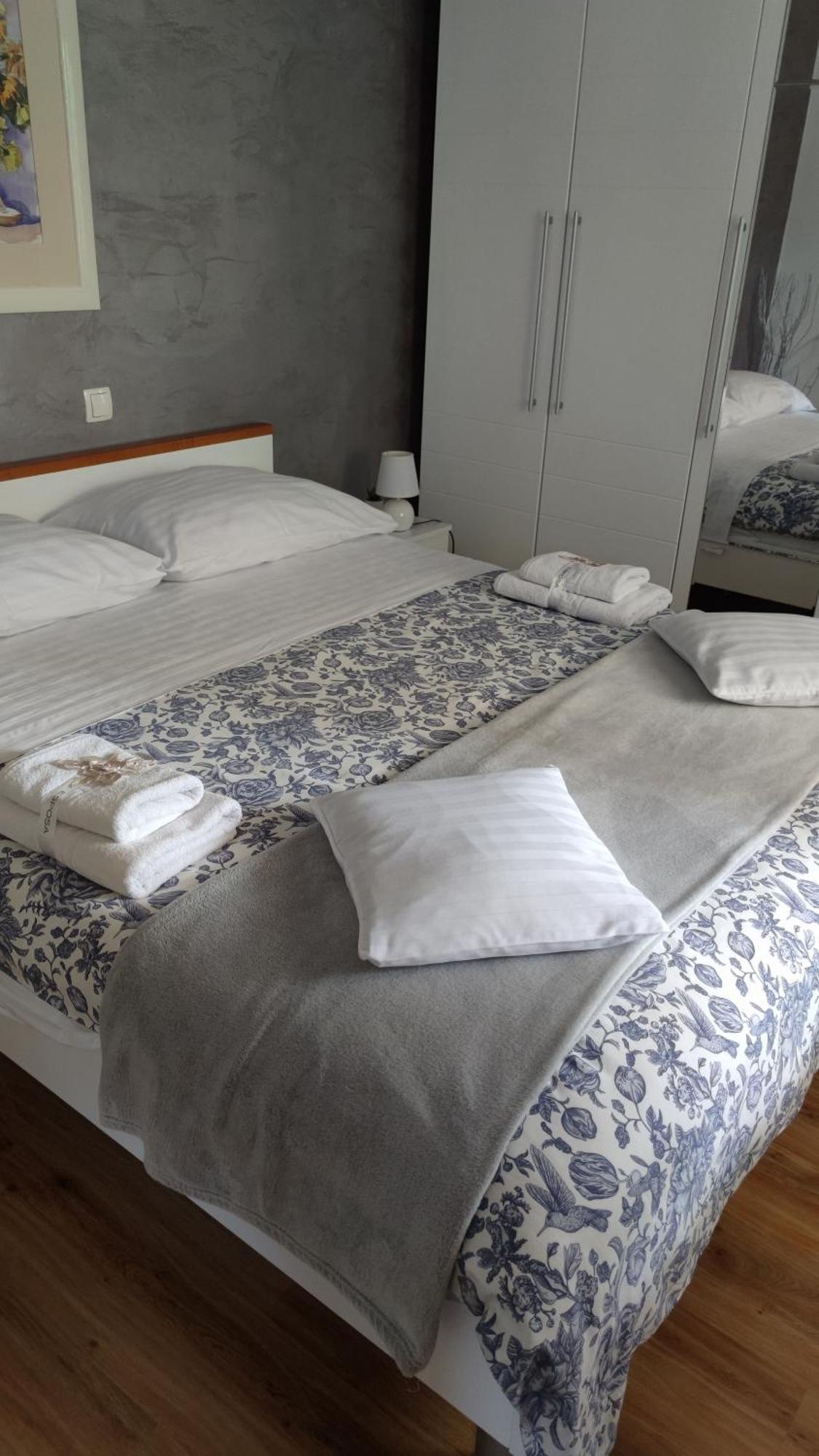 Apartman Breza 希贝尼克 外观 照片