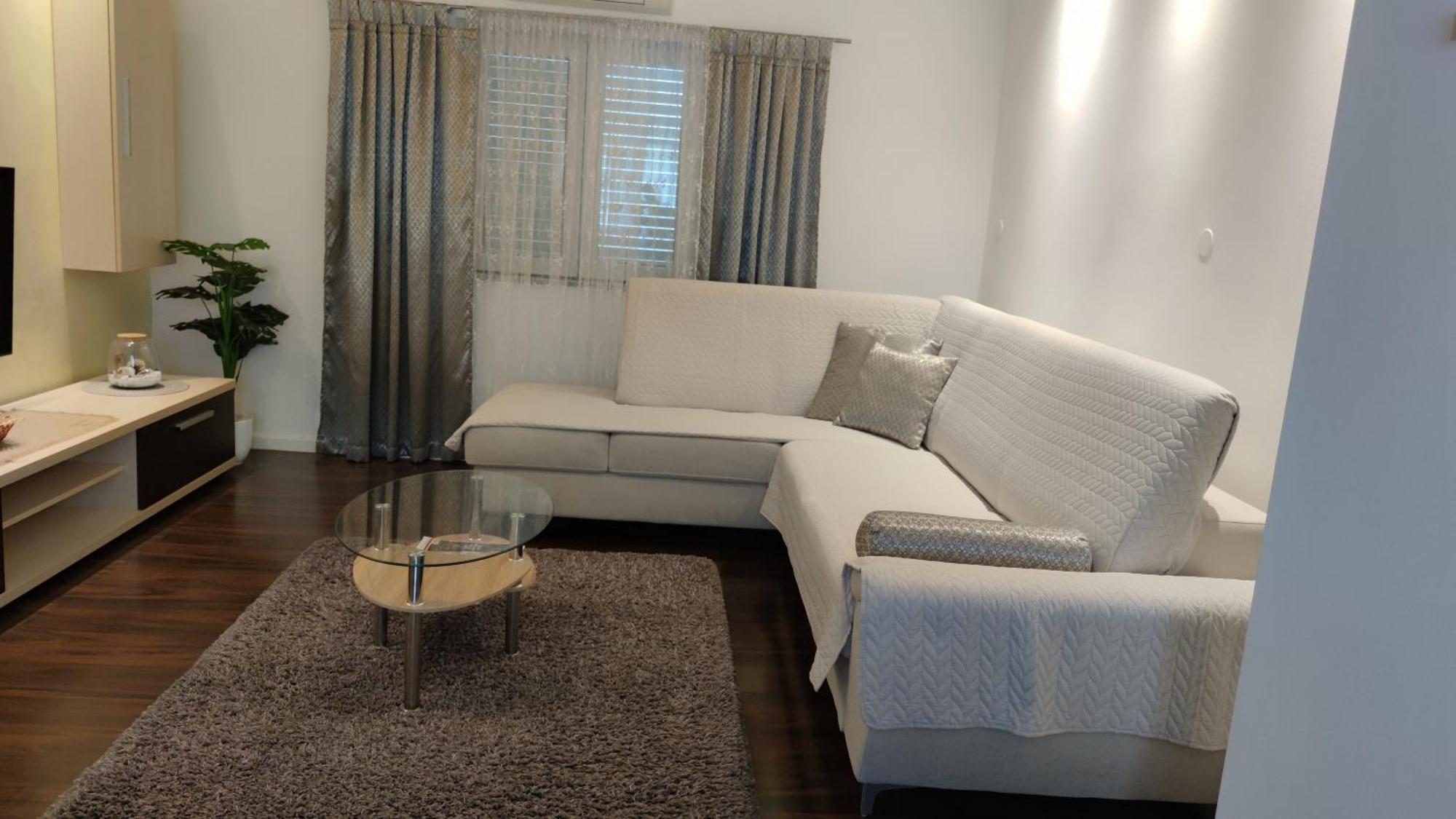 Apartman Breza 希贝尼克 外观 照片