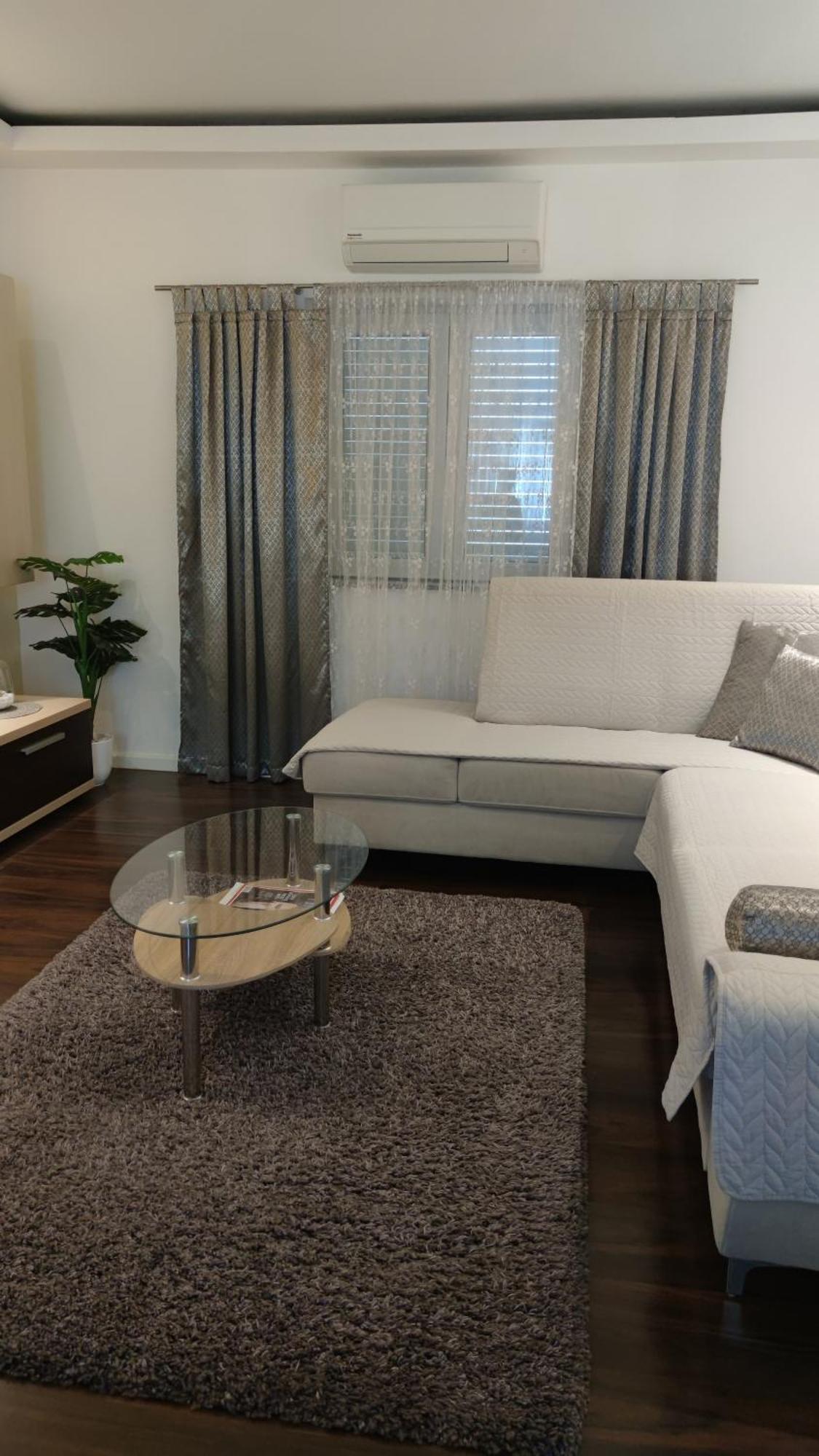 Apartman Breza 希贝尼克 外观 照片